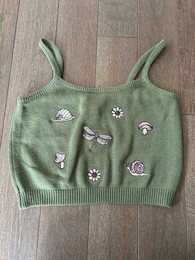 Green Embroidered Knit cropped Tank Top size medium